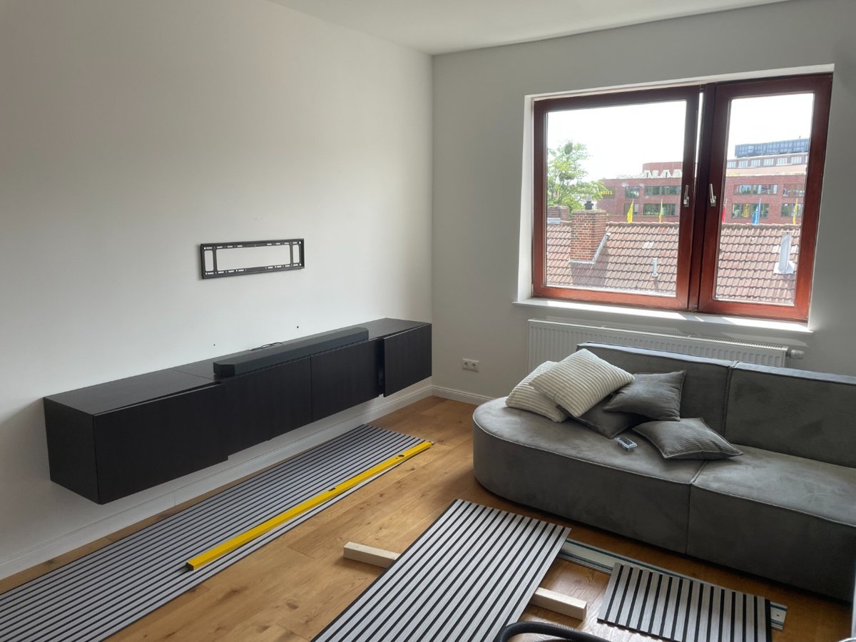 Vorher: Wohnzimmer – Wandgestaltung